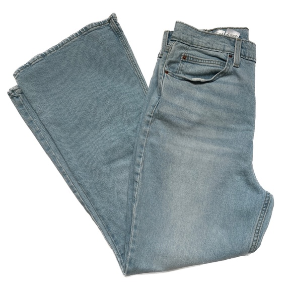 Levis High Rise Flare Women's Jeans Sz 30 X 30 Blue Light Wash Big E 99% Cotton - Picture 1 of 10